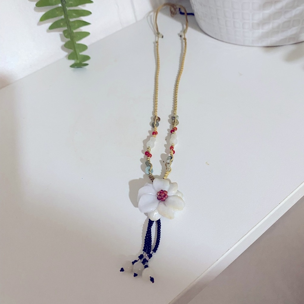 Jade Chrysanthemum Flower Pendant Necklace
